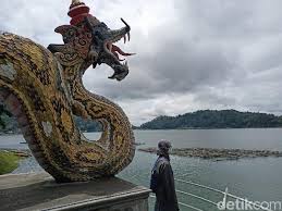 Lebih tepatnya, danau ini berada di perbatasan antara ponorogo dan juga kabupaten madiun. Tentang Legenda Naga Baruklinting Di Telaga Ngebel Ponorogo