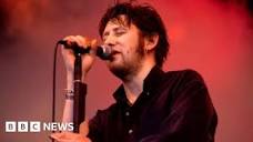 Fairytale of New York: Shane MacGowan, music and excess' - BBC News