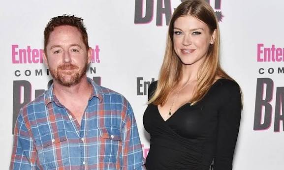 Dawn Bailey-Grimes: Life, Marriage, and Privacy on Strikingly