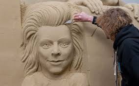 One Direction, Lewis Hamilton and Kate and Wills star in sand sculptures