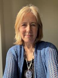 Lots of love going round last night at The Bluebird Cafe with Sarah Douge,  Emily West, Stephanie Chapman, Beth Neilson Chapman and with the warmest of  people all around us. Thank you