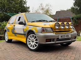 Image result for Jaune De Chrome 1995 Renault