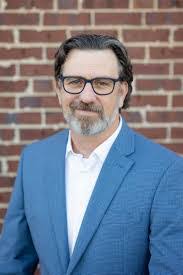 Chris Martens's Instagram, Twitter & Facebook