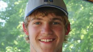 Royals rough up Raiders