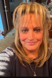 Jodi Bray's Instagram, Twitter & Facebook