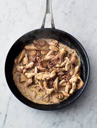 Jamie Oliver S 5 Ingredient Creamy Mustard Chicken Recipe In 2020 Jamie Oliver 5 Ingredients Mustard Chicken Mustard Chicken Recipes