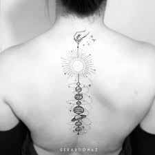 The Blackwork Tattoos Done In 2016 Are Absolutely Mouth Watering Here Is A Collection Of The Best Blackwor Rare Tattoos Spine Tattoos For Women Planet Tattoos