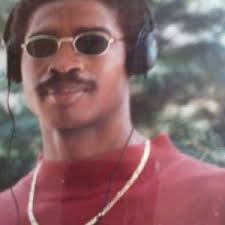 Wayne Ennis (@John151219)