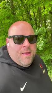 Brad Burchfield's Instagram, Twitter & Facebook