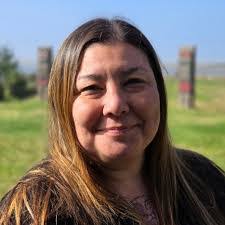 Kim Coombs's Instagram, Twitter & Facebook