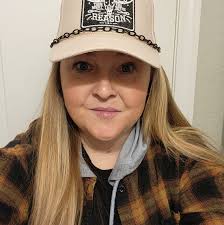 Are there local female travel volleyball teams in Las Vegas for 12u-18u age  groups?