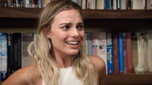 Welcome to marvelous margot your source on the australian actress margot robbie. Margot Robbie Is Magic I M Just Doing Basic Tricks Youtube
