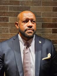 Criticism of Opposition from Former Supporter