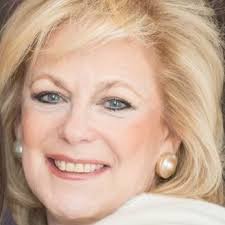 longliveelon #goblue