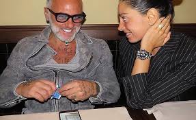 Nella giornata di sabato 10 luglio, i due hanno. Gianluca Vacchi Piantato In Asso Dalla Fidanzata Giorgia Gabriele Zz7 Curiosita News Ed Informazioni