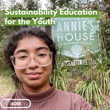 Hello everyone! My name is Yaquelin Alvarado, but I go by Jackie. I'm a  rising sophomore majoring in Sustainability Science with a minor in Visual  Strategy. I'm from eastern North Carolina, and