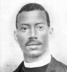 4 00 ANNIVERSAR Y •