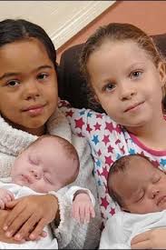 Black And White Twins These Twin Girls That Are Different Colors Now Have Twin Sisters That Are Different Colors Biracial Twins Twins Mixed Race Couple
