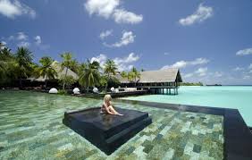 Being among the finest maldives honeymoon resorts our honeymoon villas feature wooden floors and decor complimented by colourful tropical themed linens and traditional style thatched roofs for that 24 hour butler service. Maldives Honeymoon Packages 2020 2021 Maldives All Inclusive Honeymoons