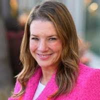 Amy Byars's Instagram, Twitter & Facebook