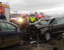 Stiri interne • pe 28.05.2019 la 08:11. Update Foto Accident Grav La IeÈirea Din Avrig Doi MorÈi Èi Trei RÄniÈi Pe Dn1 Intre Sibiu Èi BraÈov Ora De Sibiu