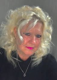 Infuse your hair with the sensual scent of our NEW limited-edition MONAT  Hair Perfume featured in our Gloss, Glitter & Glow Holiday Set. ✨ Enjoy the  notes of citrus, floral, and fruit