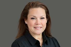 Heather Moos's Instagram, Twitter & Facebook