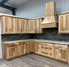 40 ideas for naturally beautiful hickory cabinets in the kitchen. Rustic Hickory 7 Cabinets Tucks Discount Sales