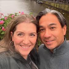 Teen-friendly higher end restaurant ideas near Lansing