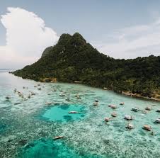 Ada sesetengah pulau di sabah hanya gah pada popularitinya namun bila sampai, airnya keruh dan hidupan marin tidak seperti yang diharapkan. 10 Pulau Menarik Mengagumkan Di Semporna Sabah Eksplorasi Sabah