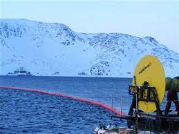 International scientists argue that, although modern dispersants are less toxic than ones in the past, dispersants help to spread oil more widely into the environment. Oil Spill Recovery And Clean Up Techniques Markleen