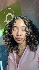 Miranda Brinson's Instagram, Twitter & Facebook