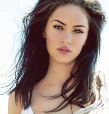 Paleness of the skin refers to an abnormal lightening of the skin or mucous membranes. Fair Skin Ash Brown Hair Blue Eyes Novocom Top