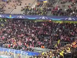 First team and club news, fixtures & results, photos, videos, players, history. As Monaco Fans Solidarisieren Sich Mit Dem Bvb Deutschland Vol At