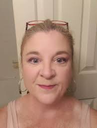 If you aren't wearing a red lip today, is it really even the 4th of July?!  💋 @madelyncline wears Super Lustrous Lipstick in Wild Saffron 💄 #Revlon  #madelyncline #lipstick #affordablemakeup