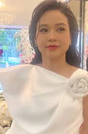 Cựu hot girl Sam tiết lộ thân thế của chồng