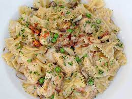 The cheesecake factory's farfalle with chicken and roasted garlic. Farfalle With Chicken And Roasted Garlic The Cheesecake Factory