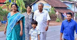 Pinarayi vijayan is check out below to know more details about pinarayi vijayan's wiki, biography, age, wife, girlfriends, affair, height, weight, caste, family and more. Meet Pinarayi Vijayan Rajinikanth Fan Ardent Foodie And Doting Father Pinarayi Vijayan Daughter Veena Ldf Government Kerala Cm Kerala Chief Minister Kerala News Regional News