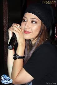 Lola rok yo'nalishida qo'shiq kuyladi » Sahro.NET