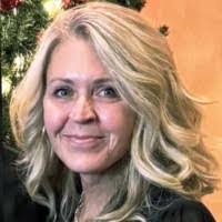 Jennifer Collinsworth's Instagram, Twitter & Facebook