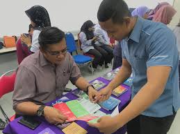 The batu pahat district is a district in the state of johor, malaysia. Swm Environment On Twitter Aktiviti Kitar Semula Bersempena Program Hari Keselamatan Kesihatan Dan Alam Sekitar 2019 Di Cawangan Sharp Batu Pahat Semoga Perkongsian Yang Diberikan Dapat Melahirkan Masyarakat Mentaliti Kelas Pertama Dalam