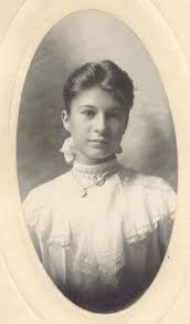 Edwardian era attractive beautiful victorian woman. Pretty Young Lady Victorian Era Old Portraits Vintage Photos Women Vintage Portraits