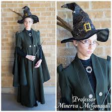 Harry Potter Costume Ideas Delicious Reads Professor Mcgonagall Costume Harry Potter Halloween Costumes Harry Potter Costume Hogwarts Costume
