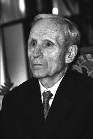 FÓ RUM TÁR SA DA LOM TU DO MÁ NYI SZEM LE Tar ta lom