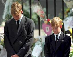 It's just a tribute video to the duke of cambridge! Prince William Says Losing His Mother Princess Diana At A Young Age Was A Pain Like No Other Glamour