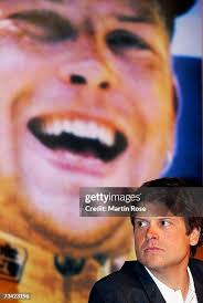 33 Photos & High Res Pictures