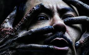 Selepas empat hari tayangannya bermula 9 ogos lalu, bagai dijangka filem genre komedi seram hantu kak limah (hkl) arahan pengarah terkenal mamat khalid berjaya mencecah kutipan rm6.45 juta. Kutipan Tayangan Awal Filem Munafik 2 Lebur Rekod Hantu Kak Limah Ini Jumlahnya Iluminasi