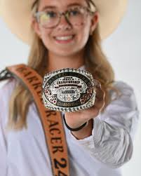 Take a look at that shine✨🤩 Learn more about how YOU can enter to compete  and earn a champion buckle of your own ➡️ WCJRODEO.COM #WCJRodeo  #ComeGetYourGold @montana.silversmiths