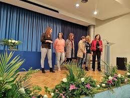 Check spelling or type a new query. Exito De Asistencia Al Recital Juanillo El Del Cabezo Puesto En Escena Por La Compania Cojo De Nudo A Beneficio De D Genes Dgenes