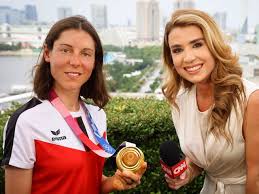 Hartl fuhr zu schnell in die zielkurve und krachte. D3va6 Bryqtmum